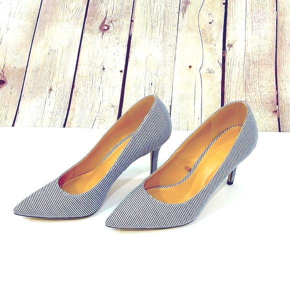 Old Navy Denim Heels - Picture 3 of 6